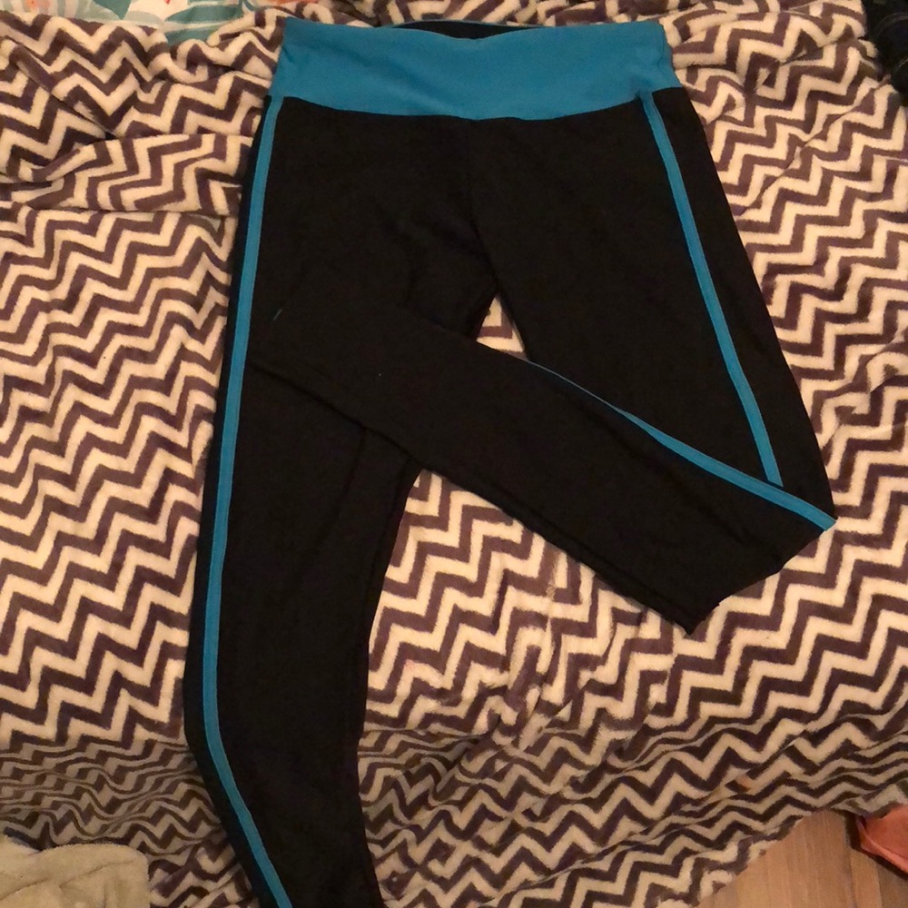 Steve Madden workout leggings